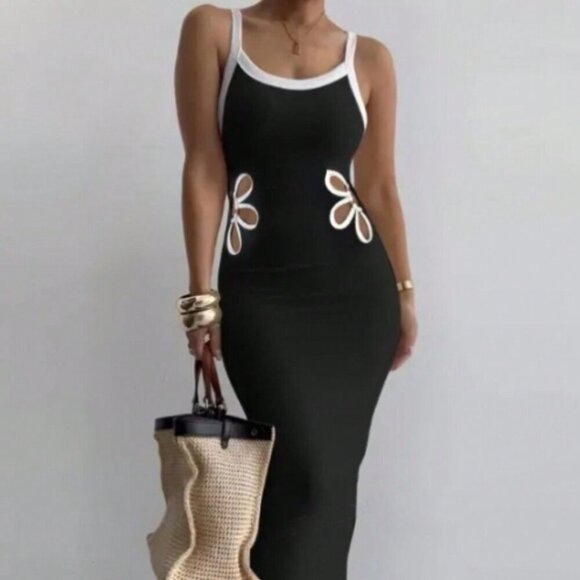 Black and White Casual Women's Colorblocked Floral Hollow Sleeveless Cami Dress - Picture 2 of 7